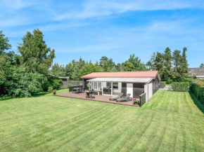 Holiday Home Ansine - 500m from the sea by Interhome, Bogø By